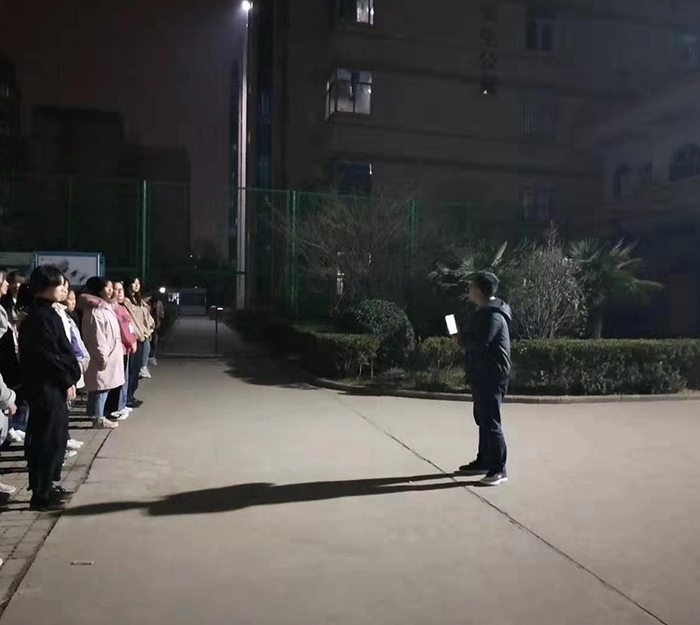 河南軍訓(xùn)拓展